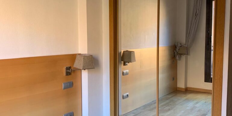 b9e87460-5b24-423f-b651-96246d6f92e5