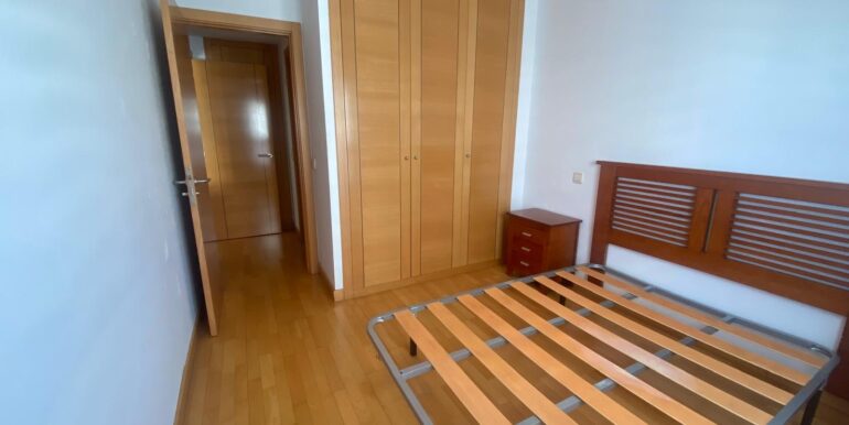 80c3e9ec-c0ba-4e23-ac6b-dd772ab791f2